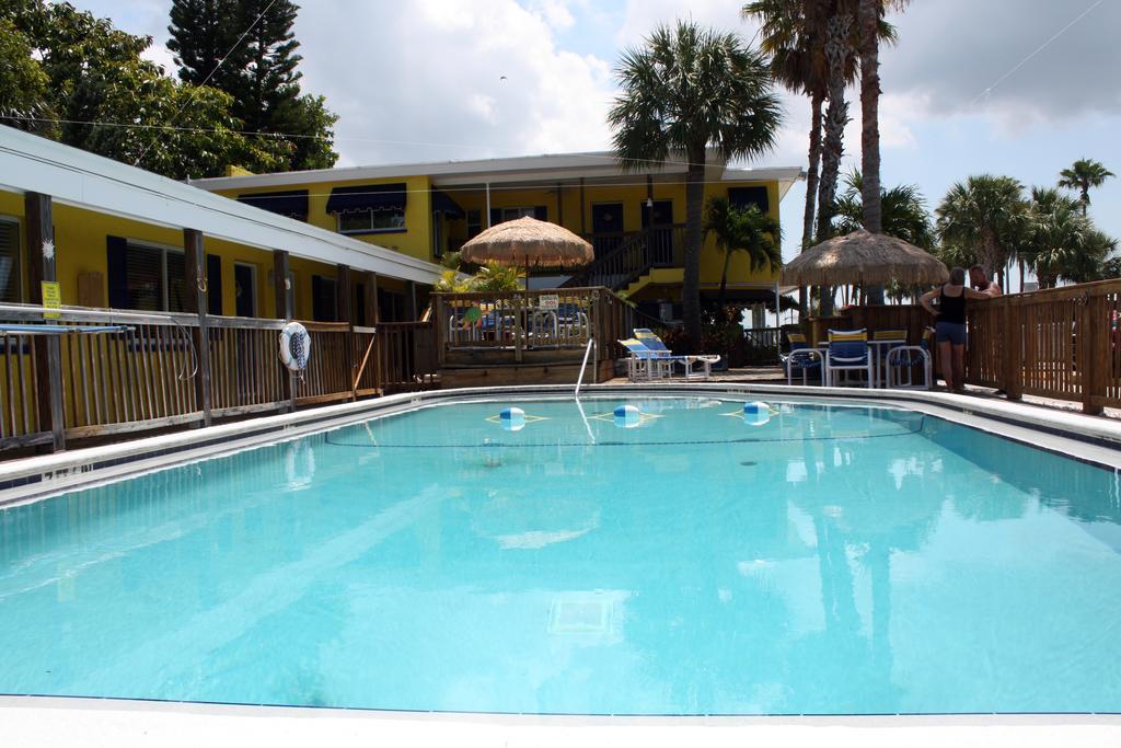 Barefoot Bay Resort Motel Clearwater Beach Bagian luar foto